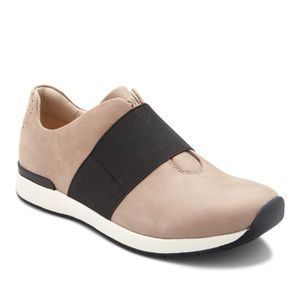Vionic Codie Slip On Sneaker Taupe